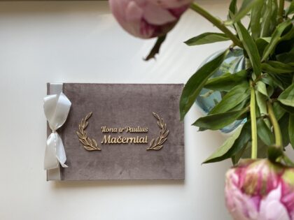 Palinkėjimų Knyga "Ilona"