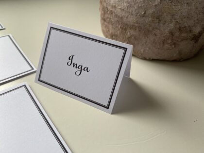 Stalo Kortelė Su Rėmeliu