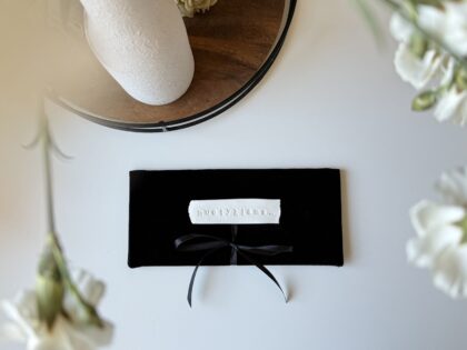 vokelis pinigams nuotykiams