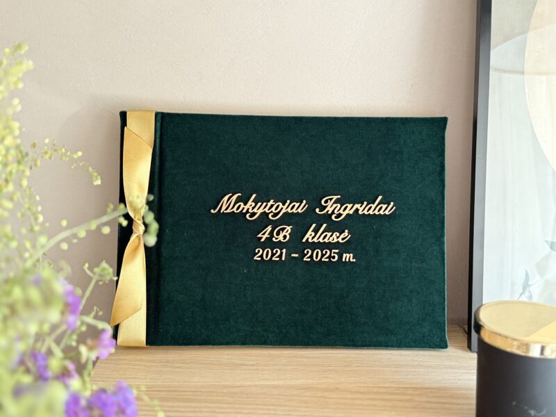 atsiminimų knyga