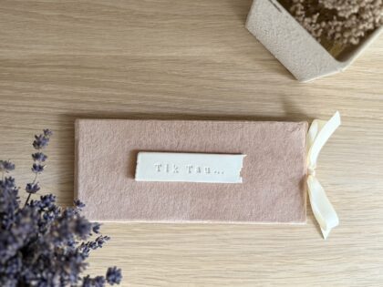 Vokelis Pinigams Dovanoti "Tik Tau"