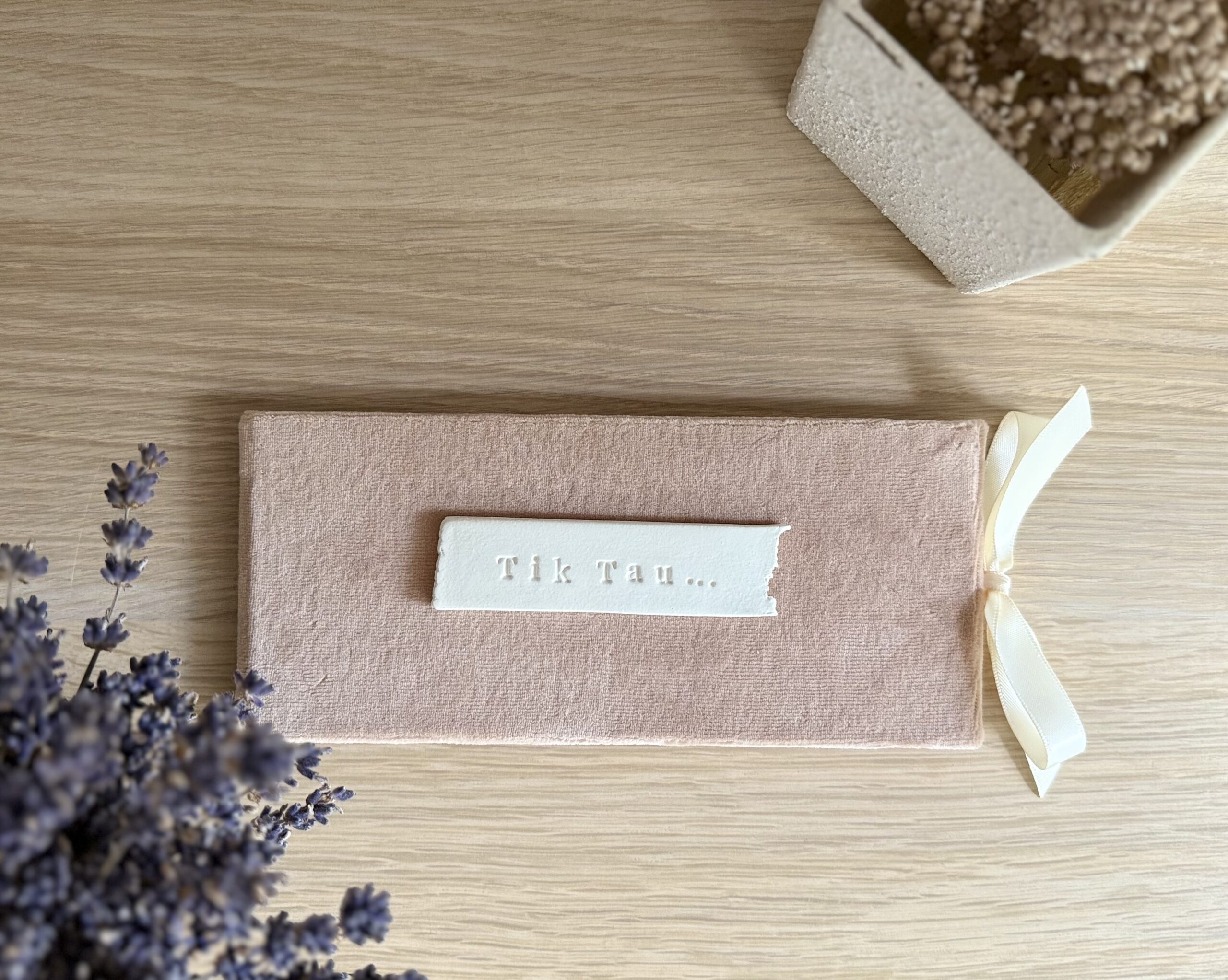 Vokelis Pinigams Dovanoti "Tik Tau"