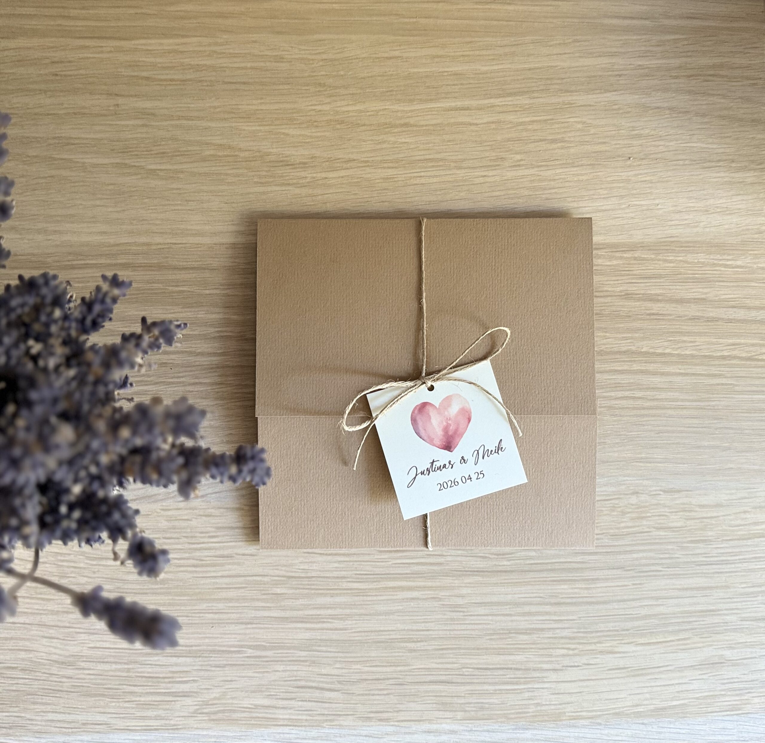 Kvietimai Vestuvėms "Meilės Kupina Širdis"